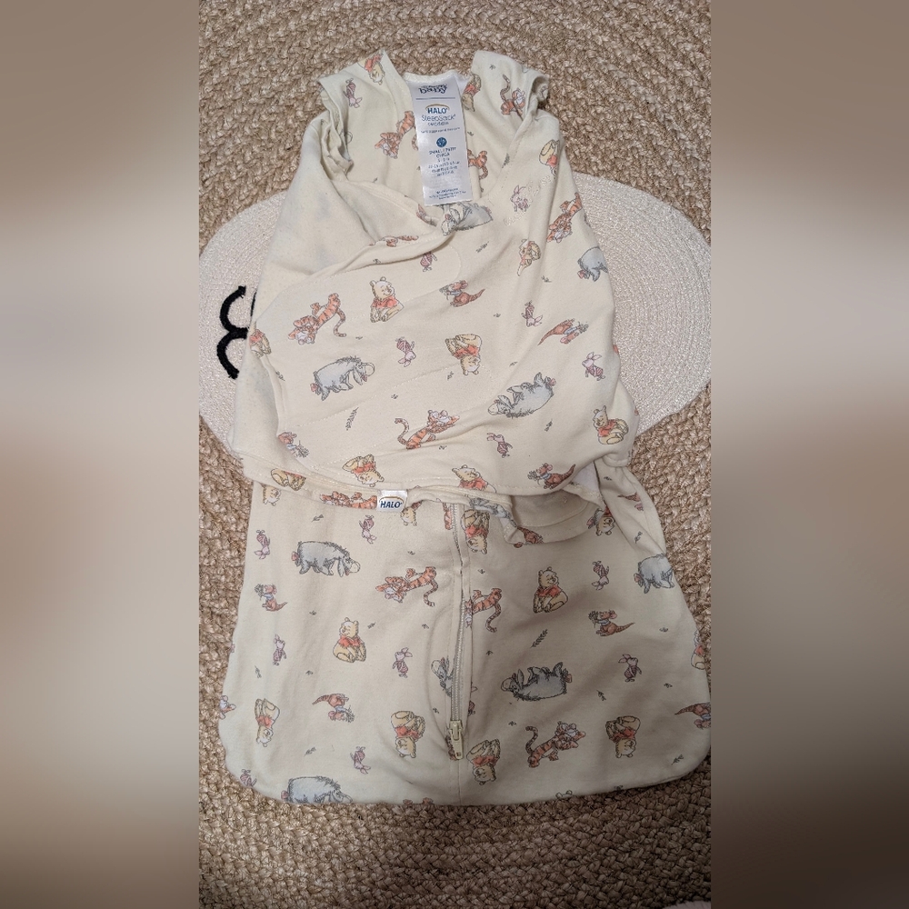 Disney baby Halo Winnie the Pooh sleepsack. (3-6m)